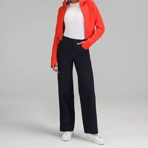 City Sleek 5 Pocket High-Rise Wide-Leg Pant Full Length
Light Utilitech